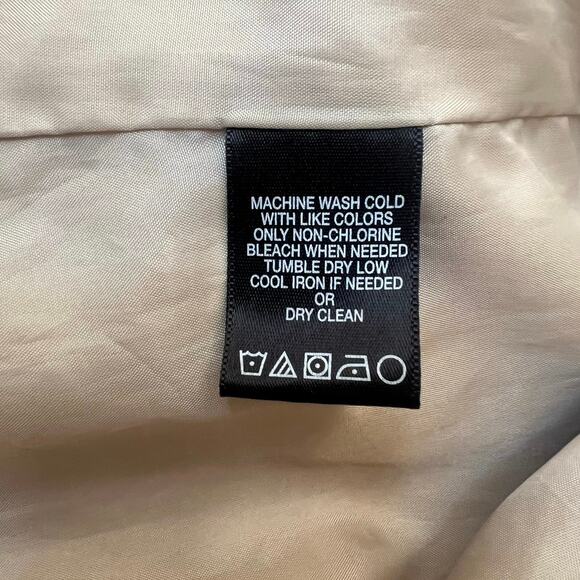 London Fog Women’s XL Hooded Trench / Raincoat – Classic Khaki, Belted & Lined - Picture 11 of 12